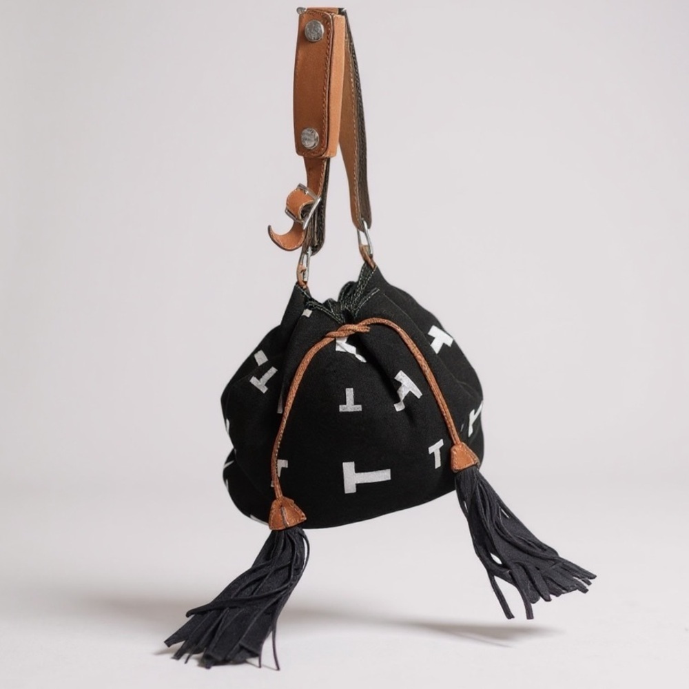 Tod’s T Logo Tassels Bucket Hobo Bag Leather Suede Shoulder Camel Tote Luxury